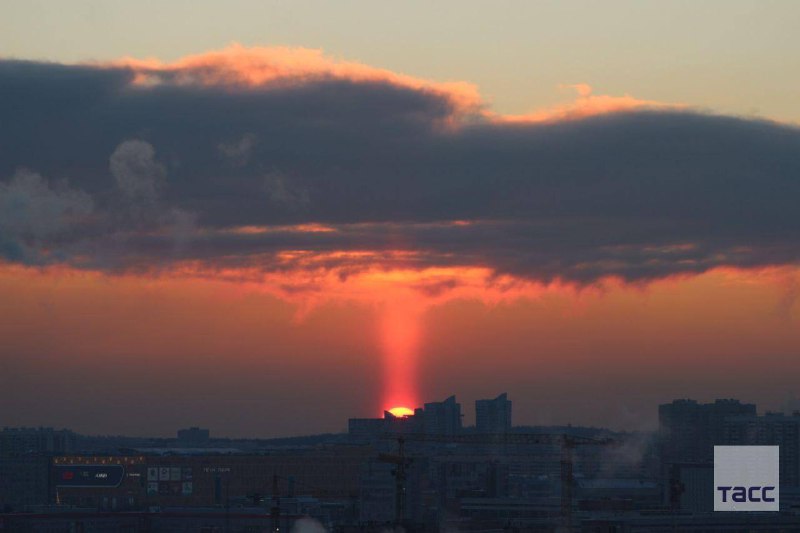 Красивый закат в Москве