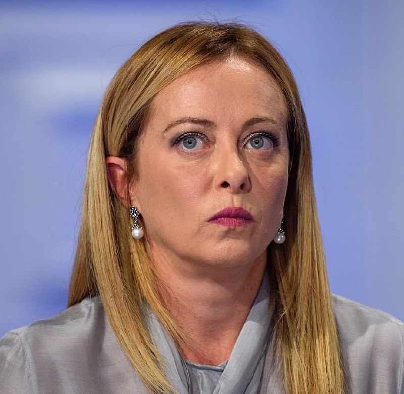 Мелони предупредила ЕС о рисках конфликта с Америкой из-за Трампа