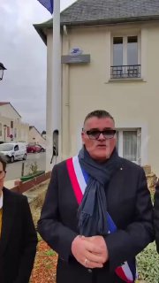 Французский мэр снял флаг ЕС в знак солидарности с фермерами