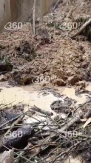 В Адлере оползень угрожает многоэтажному дому