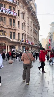 В Шанхае можно напечатать свою кошку на M&M's