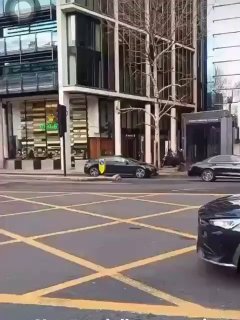 Том Круз покинул Лондон из-за роста преступности