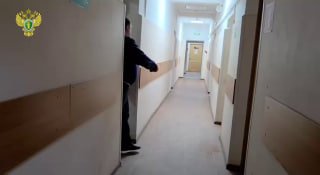 В Приморье задержали лидера банды мошенников, продававших машины из Японии