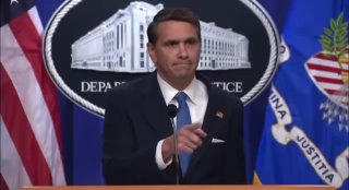 ФБР не будет преследовать педофилов из дела Эпштейна