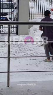 В Уфе возбудили уголовное дело после нападения подростка на общежитие медвуза