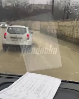 В Сочи объявлена эвакуация из-за подъема уровня воды в реках