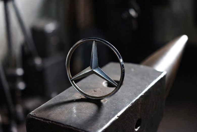 Mercedes-Benz снизила прибыль в 2025 году