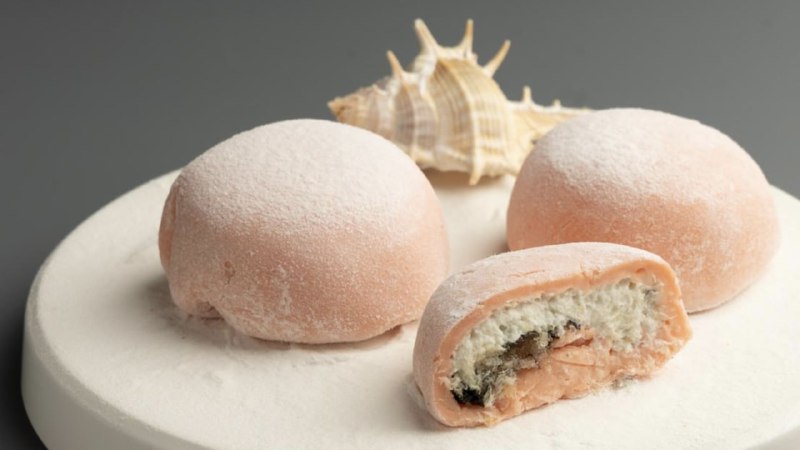 Ученые ДВФУ создали десерт моти из минтая