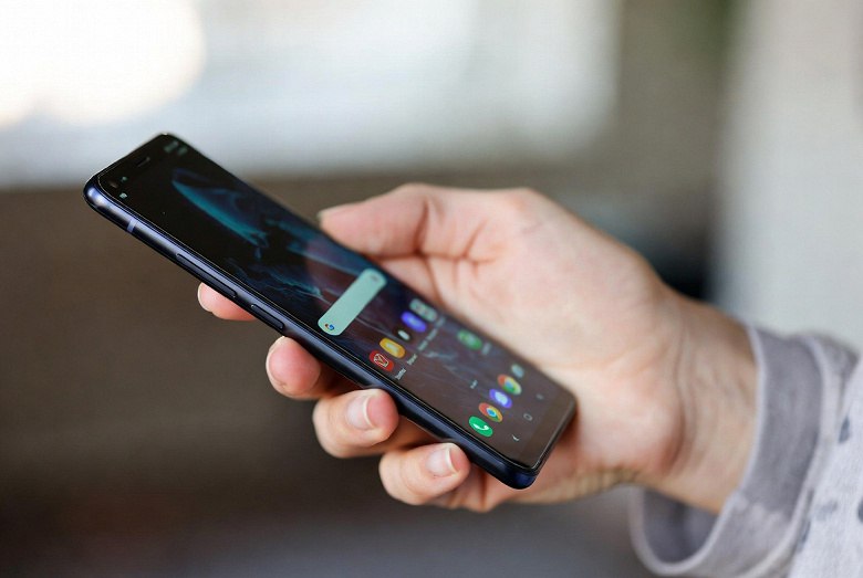 Xiaomi приостановила выпуск обновлений HyperOS