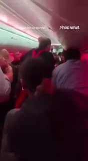 Экстренная посадка рейса из-за драки на борту