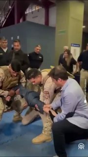 Аргентинская полиция испытала электрошоковые перчатки