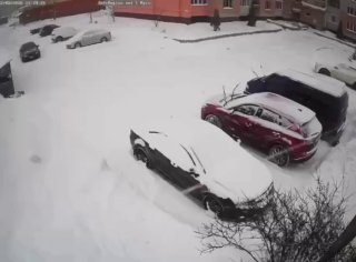 Ребенок восхитился дрифтом на Lexus