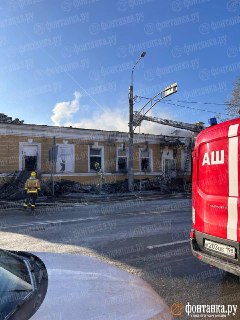 Пожар в здании на Уральской улице потушен