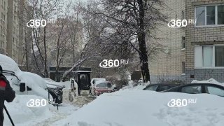 В Химках расчищают снег