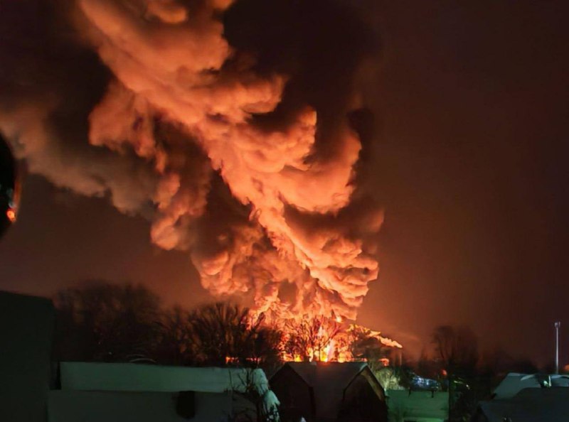 Обмен ночными воздушными ударами