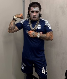 Ганвест зацензурирует треки и займется благотворительностью