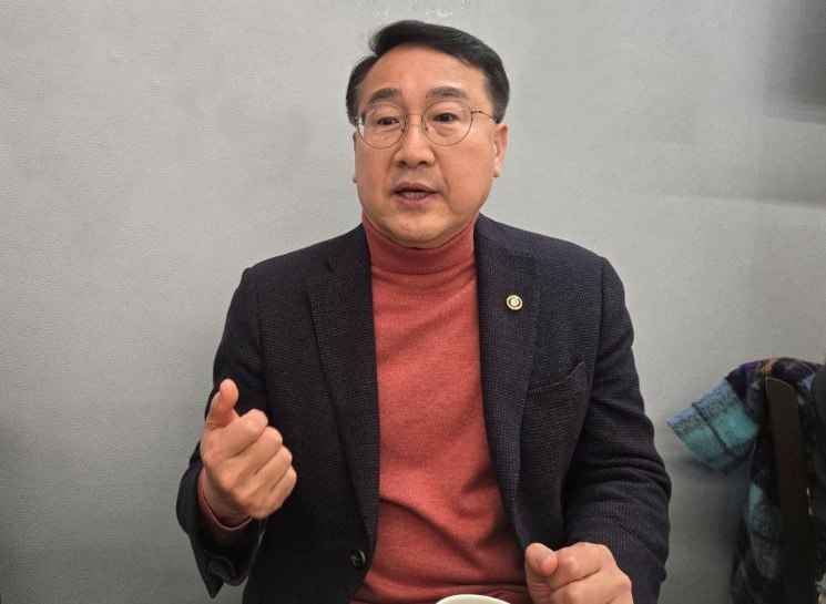 Глава лесного хозяйства Южной Кореи уволен после ДТП в пьяном виде