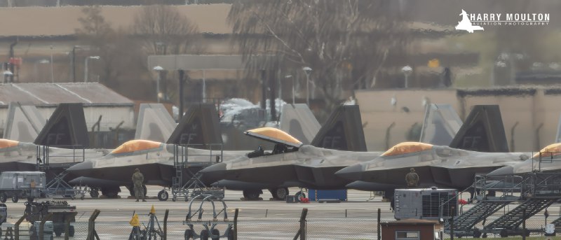 Переброска истребителей F-22A на Ближний Восток