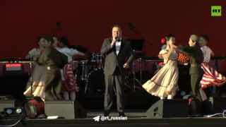 Концерт ко Дню защитника Отечества собрал 70 тысяч зрителей в Бишкеке