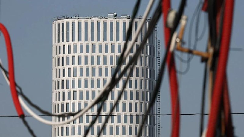 Правительство РФ рассмотрит вопрос об освобождении операторов связи от платы за установку сетей в МКД