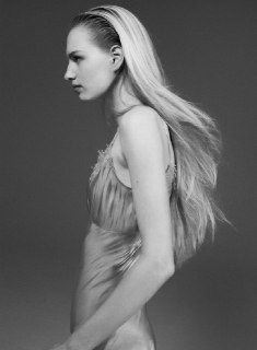 Новая фотосессия в Wallpaper*