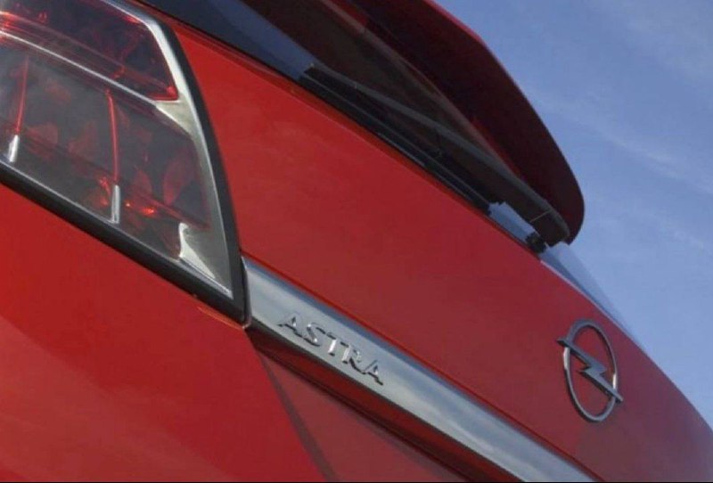 Opel отзывает почти миллион машин из-за «подушек-убийц»