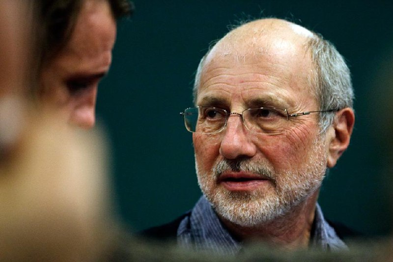 Ночное стихотворение Михаила Айзенберга