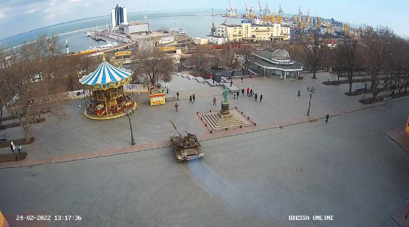 Танк на площади Одессы
