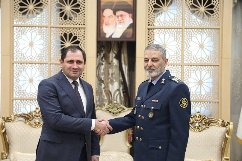 Иран поддерживает мир между Азербайджаном и Арменией