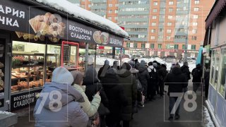 Коллапс с транспортом у метро "Девяткино"