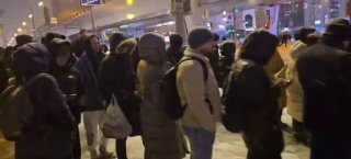 Километровая очередь на автобус образовалась у станции Щёлковская