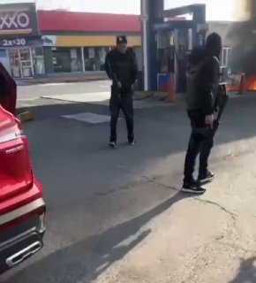 Картель CJNG продолжает поджигать АЗС в Мексике