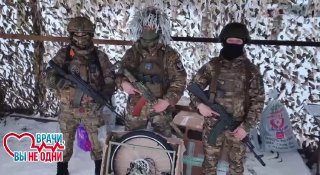 Военным передали гуманитарную помощь от волонтёров