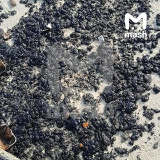 Нефть на пляжах Пхукета после крушения судна