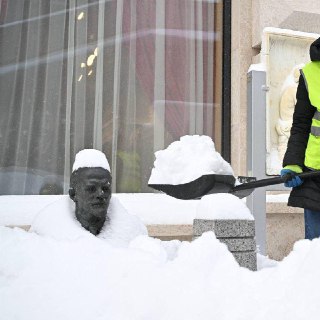 Сугробы в Москве начнут таять в начале марта