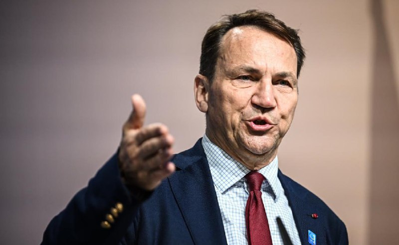 Польша стремится к равноправному союзу с США