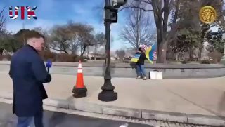 Критика проукраинских активистов