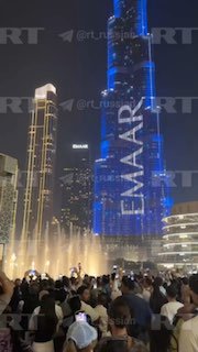 Дубай: шоу фонтанов продолжается во время ракетного обстрела