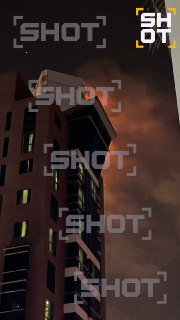 Прилёт БПЛА в Бахрейне: здание горит, есть пострадавшие