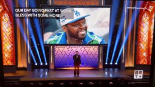 Комик Деон Коул пошутил о Ники Минаж и вызвал ажиотаж в сети