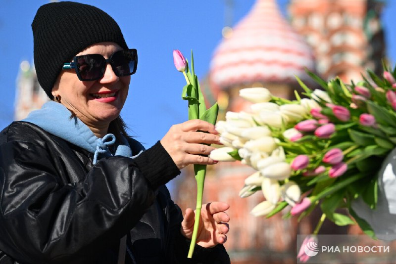 Солнечная погода и похолодания в Москве в марте
