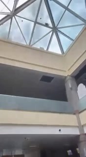 Падение беспилотника в Азербайджане привело к эвакуации в школах