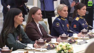 Путин отметил ответственность российских женщин