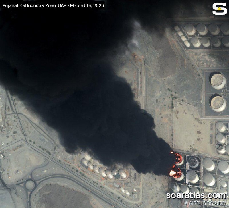 Удар дронов по нефтяным резервуарам в ОАЭ