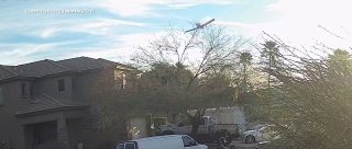 Аварийная посадка самолета на дом в Аризоне