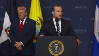 Министр обороны США пообещал переключить силы на соседей