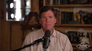 Карлсон раскритиковал Израиль и был исключён из MAGA Трампом