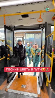 Хор гвардии устроил сюрприз для жительниц Астаны