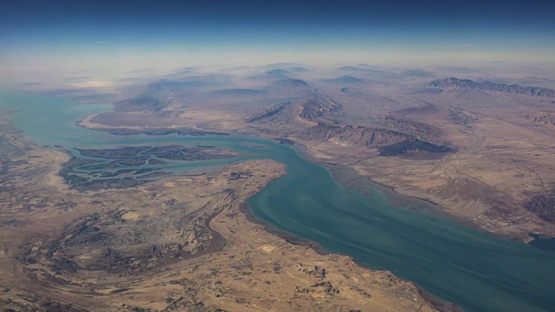 Блокада Ормузского пролива грозит кризисом и хаосом, заявил глава МИД Ирака