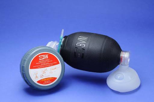 Критическая важность мешка АМБУ в зоне боевых действий